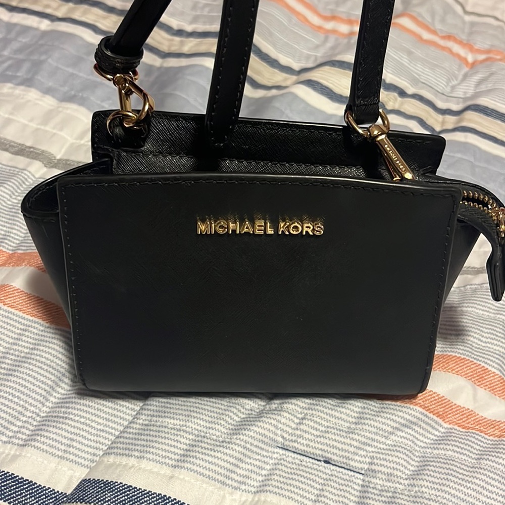 Michael Kors Selma Mini Purse Crossbody Mini